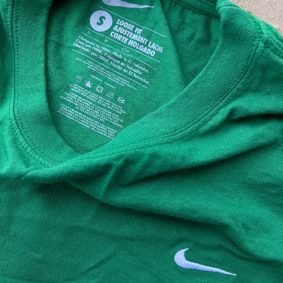 Y2K Single Swoosh Nike Shirt - Picture 2 of 3